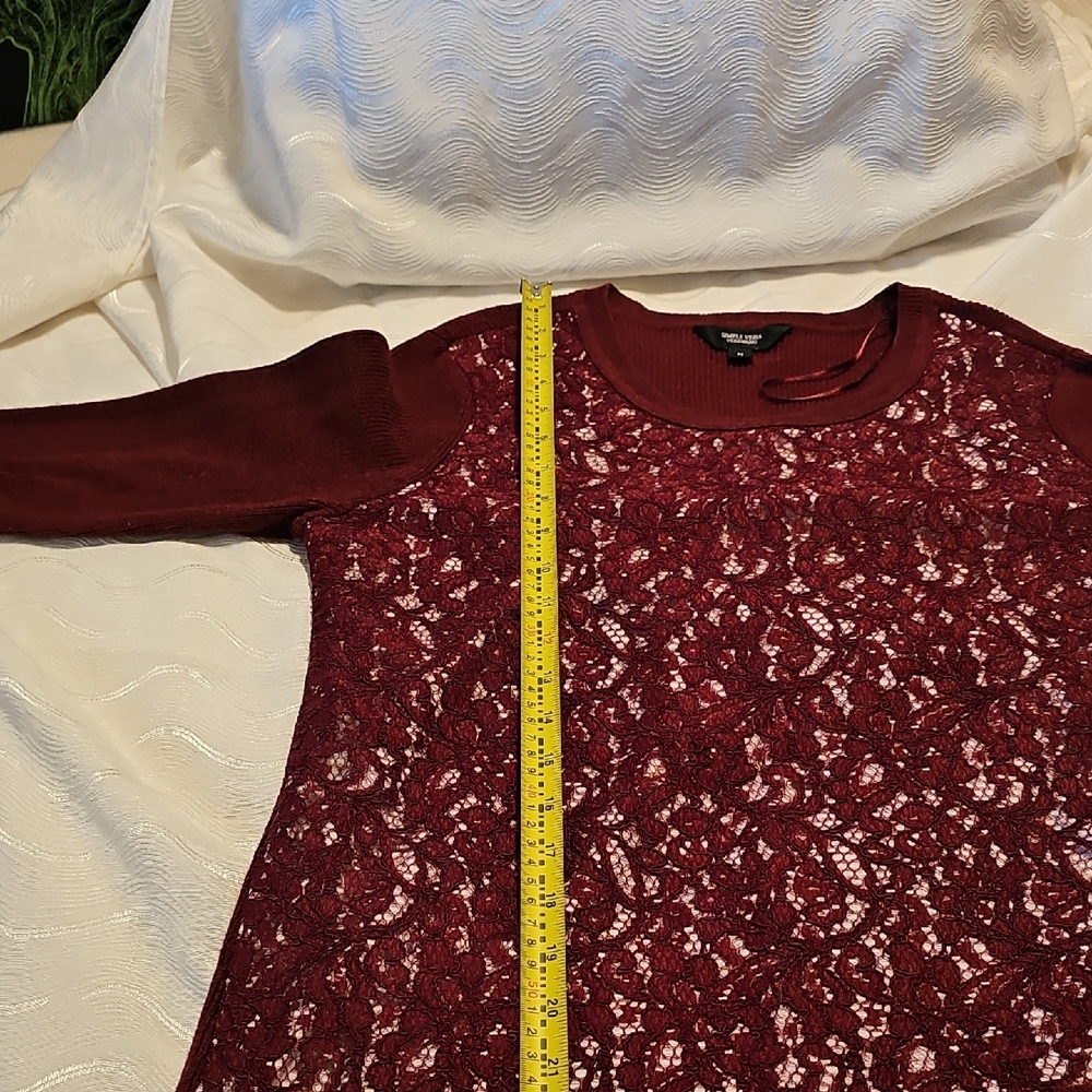 Simply Vera Vera Wang Maroon Lace Overlay Sweater Womans Medium - Picture 13 of 13